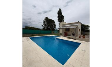 VENTA- CASA 1 DORM. + PILETA- LA GRANJA, CÓRDOBA