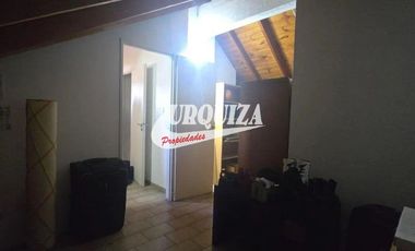 Chalet en venta c/ cochera en San Justo