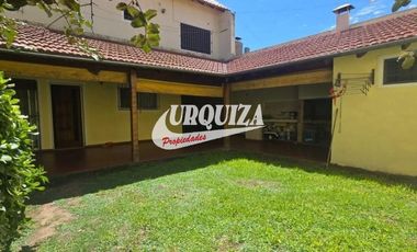 Chalet en venta c/ cochera en San Justo