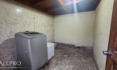 CASA EN VENTA EN REQUINOA 4 DORMITORIOS Y TERRENO AMPLIO
