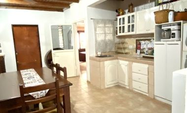 Casa en venta c/ cochera en San José