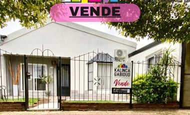 Casa en venta c/ cochera en San José