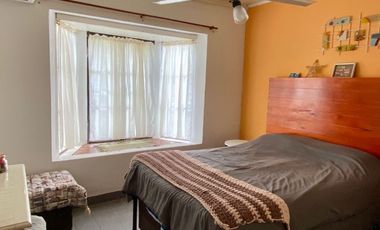 Casa en venta c/ cochera en San José