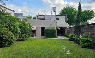 Casa en venta en Lujan Centro