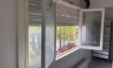 Amplio departamento en Adrogue