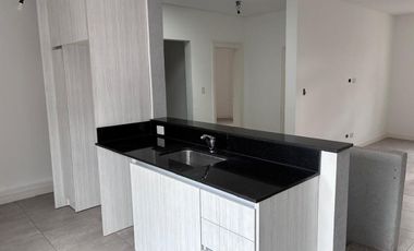 Amplio departamento en Adrogue