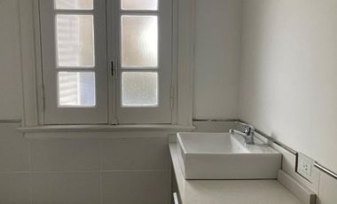 Amplio departamento en Adrogue