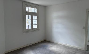 Amplio departamento en Adrogue