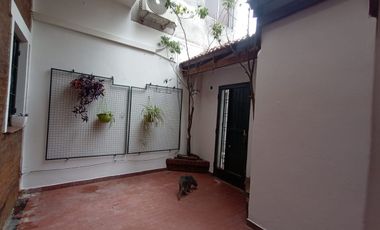 VILLA URQUIZA PH 2 AMB. CON ENTREPISO PATIO PB