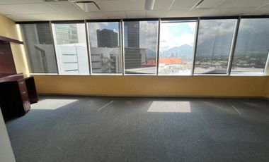 Renta oficina de 419 m² acondicionada en  Santa María, Monterrey