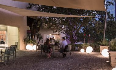 Renta oficina de 419 m² acondicionada en  Santa María, Monterrey