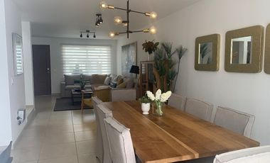 Hermosa Casa en Privada Manantiales Residence