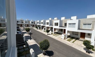 Hermosa Casa en Privada Manantiales Residence