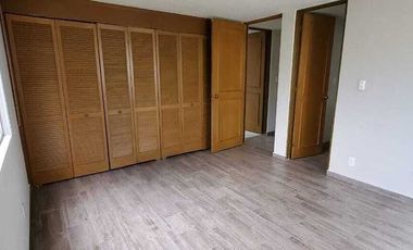 EN VENTA Remodelado departamento. Ubicacion Sur