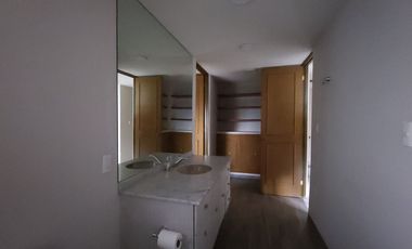 EN VENTA Remodelado departamento. Ubicacion Sur