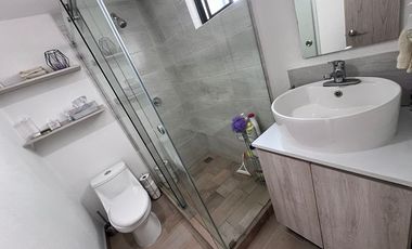 DEPARTAMENTO SIN MUEBLES INTERIOR EN RENTA EN FERRERÍA