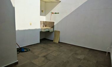 CASA EN RENTA JARDINES DEL COUTRY