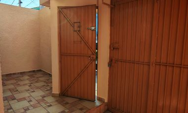 CASA EN RENTA JARDINES DEL COUTRY