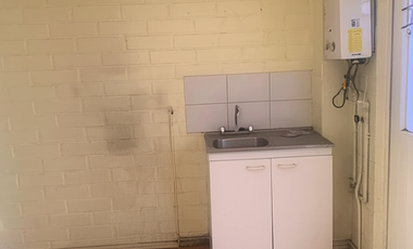 Casa en arriendo 3D/1Bc/ 3 estacionamiento en villa Conavicoop