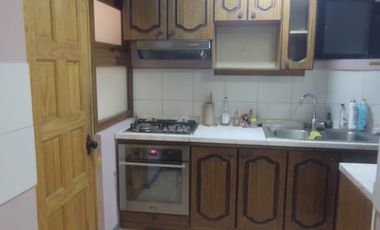 Casa en arriendo de 4 dormitorios c/ estacionamiento en Recreo