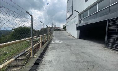 Se Vende Local Comercial en Mall Centenario - Zona Avenida Centenario