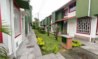Casa Remodelada en Conjunto cerrado al Sur de la Ciudad