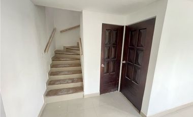 Casa Remodelada en Conjunto cerrado al Sur de la Ciudad