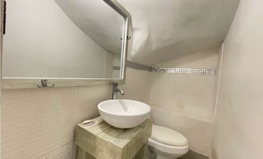 Casa Remodelada en Conjunto cerrado al Sur de la Ciudad