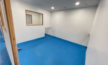 Alquiler Local 170 m² con estaciones de producción y piso epóxico.