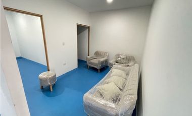 Alquiler Local 170 m² con estaciones de producción y piso epóxico.