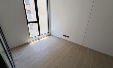 Oficina en Arriendo en Padre Mariano 98,Metro Pedro de Valdivia