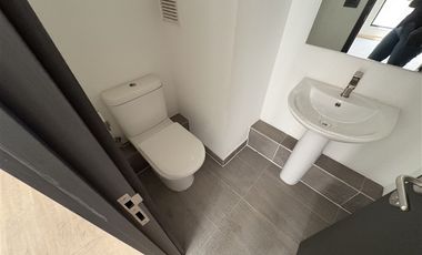 Oficina en Arriendo en Padre Mariano 98,Metro Pedro de Valdivia