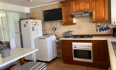 SE ARRIENDA CASA AMPLIADA 4D 3B