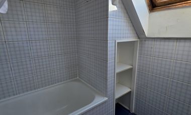 LINDA CASA REMODELADA DE 3 DORMITORIOS EN  LOMAS DE MIRASUR