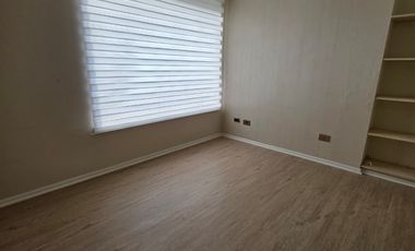 LINDA CASA REMODELADA DE 3 DORMITORIOS EN  LOMAS DE MIRASUR