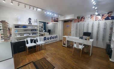 VENDEMOS LOCAL COMERCIAL LADO FLORERIA