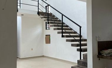 CASA EN VENTA DE DOS PLANTAS EN SAN FRANCISCO CAMPECHE.