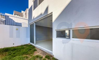 CASA EN VENTA EN PUNTA ESMERALDA EN CORREGIDORA