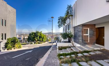 CASA EN VENTA EN PUNTA ESMERALDA EN CORREGIDORA