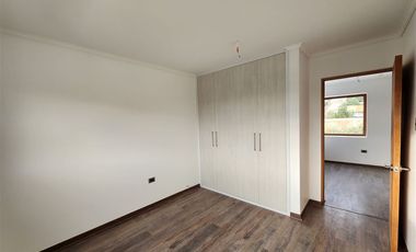 Casa en Arriendo en Condominio Mirador de Nogales, Machalí