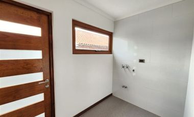 Casa en Arriendo en Condominio Mirador de Nogales, Machalí