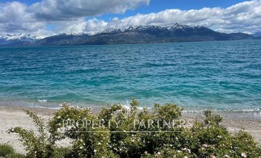Patagonia, espectacular casa orilla lago General Carrera