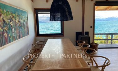 Patagonia, espectacular casa orilla lago General Carrera