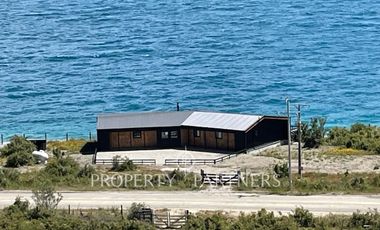 Patagonia, espectacular casa orilla lago General Carrera