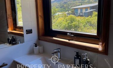 Patagonia, espectacular casa orilla lago General Carrera