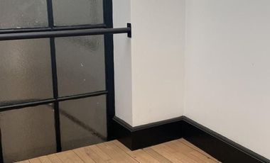 Preciosa casa comercial con oficinas impecables y en insuperable ubicación