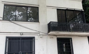 Preciosa casa comercial con oficinas impecables y en insuperable ubicación