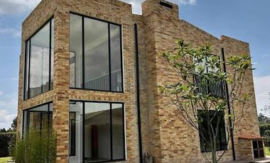 ARRIENDO de CASAS en TENJO