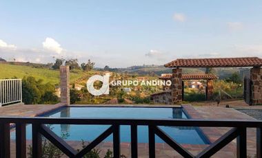 VENTA de CASA CAMPESTRE en PIEDECUESTA