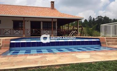 VENTA de CASA CAMPESTRE en PIEDECUESTA